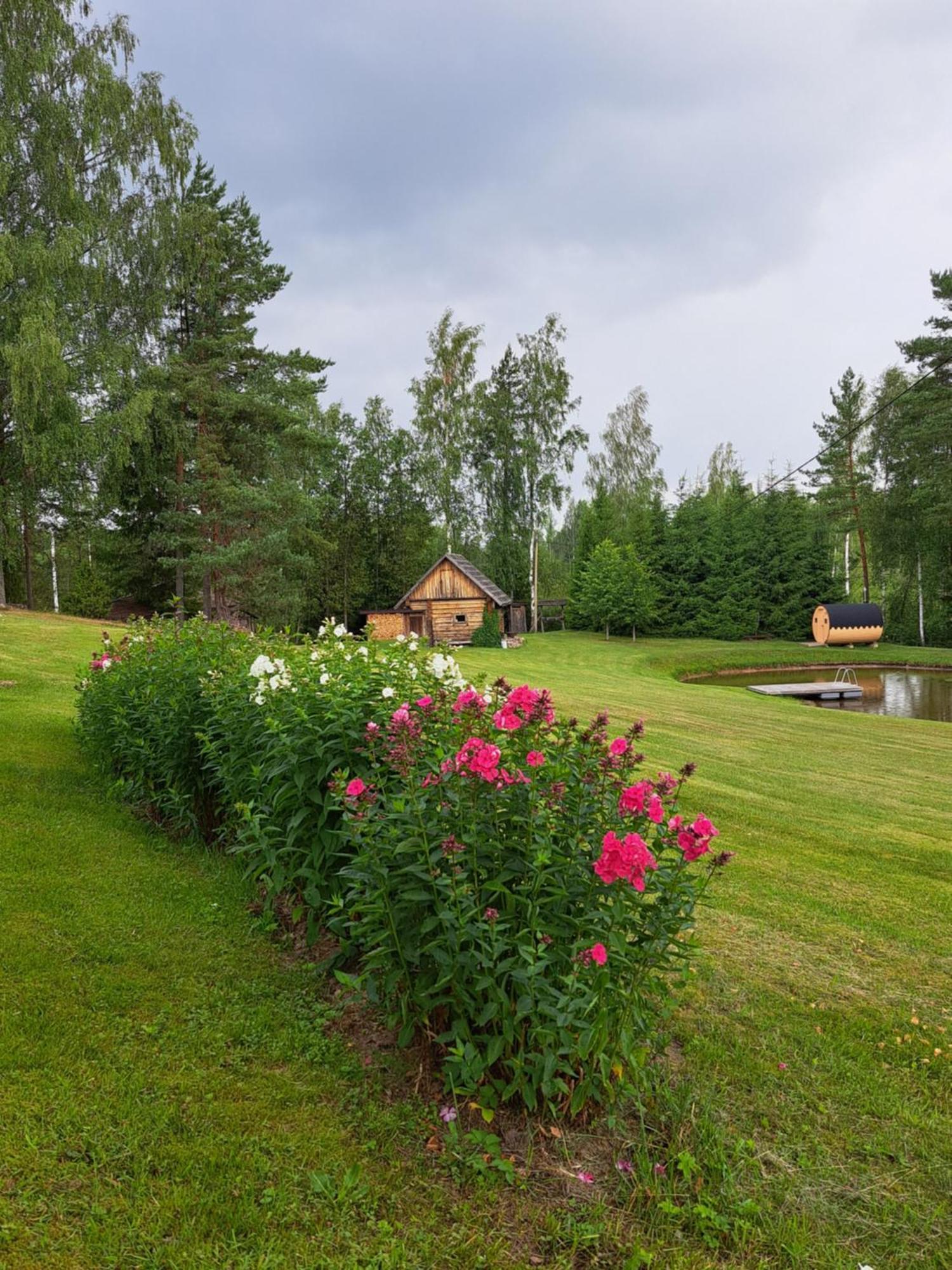 Korgemaee Puhketalu Hostal Eoste Exterior foto